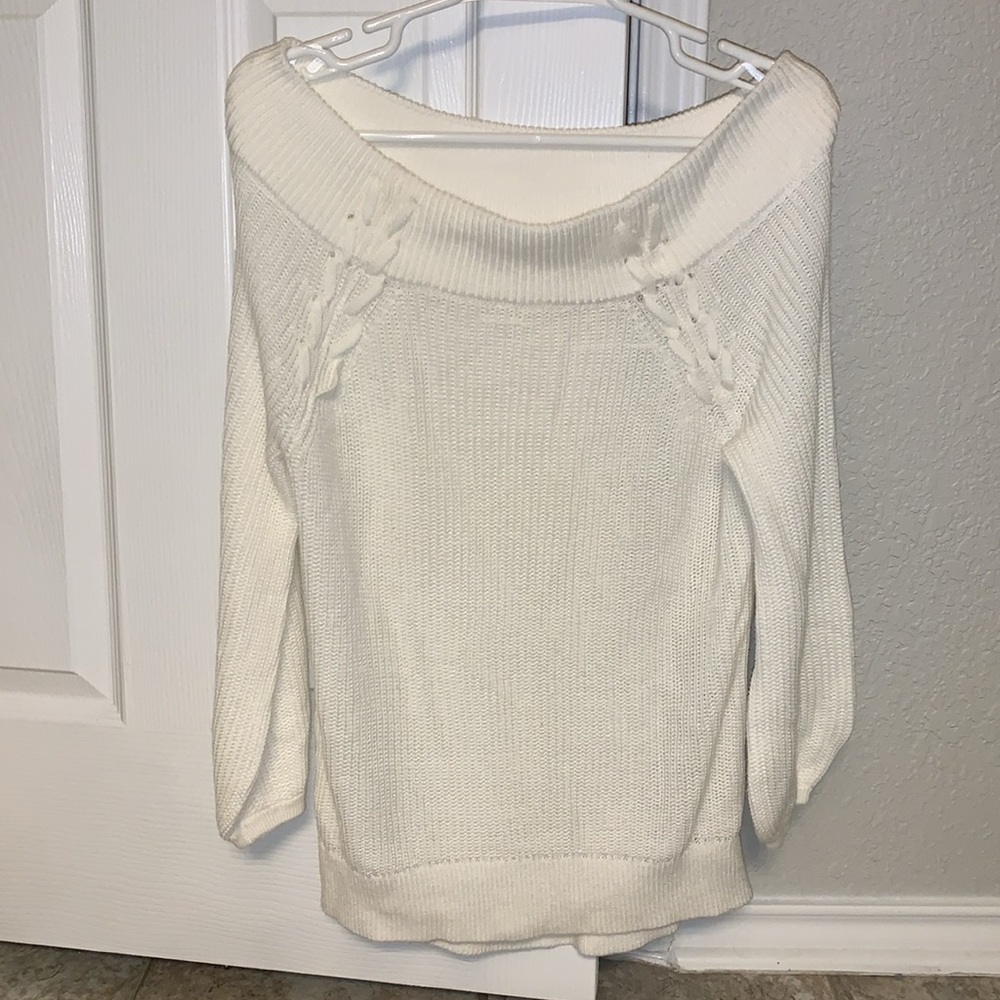 Soho Jeans New York and Company white soft sweater size S
